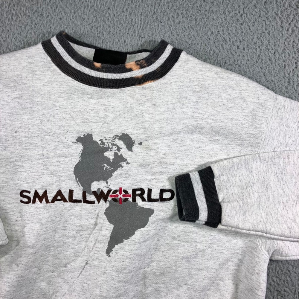 Small World Graphic Sweatshirt Men Large Varsity Thrashed Grunge Vintage Y2K 90s
